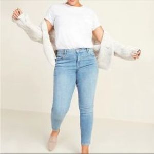Old Navy Mid-Rise Super Skinny Light-Wash Jeans 20P NWT